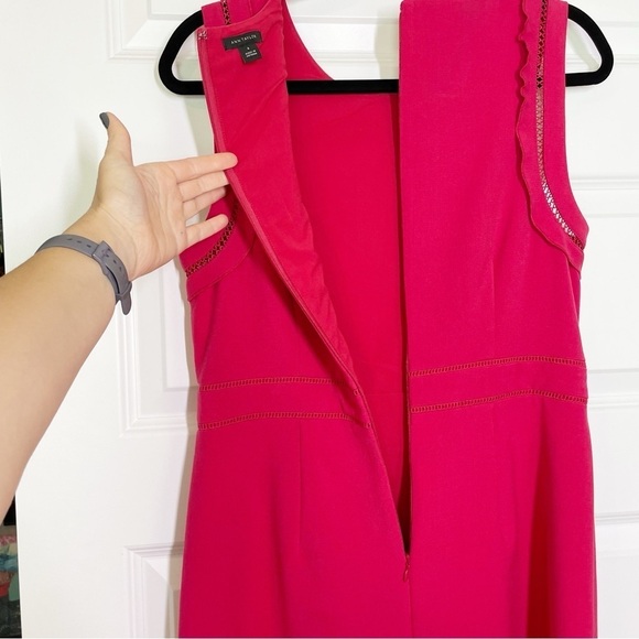 Ann Taylor Ruffle Sleeve Doubleweave Eyelet Sheath Dress in Pink Women’s Size 6 - Picture 8 of 10